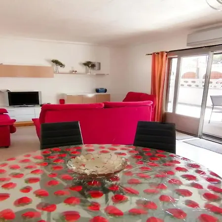 Vacay Bella Holiday home *